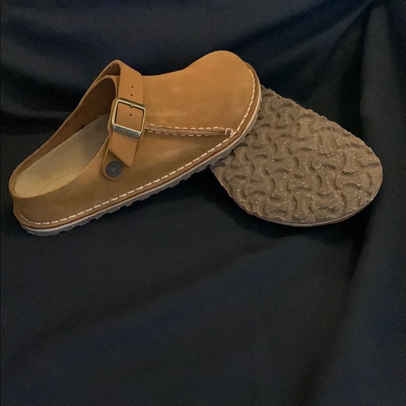 Birkenstock Tan Suede Clogs with Adjustable Strap - Picture 3 of 4